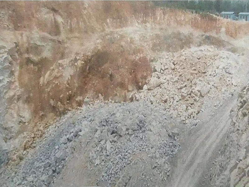 南墅銀都透輝巖礦區爆破項目